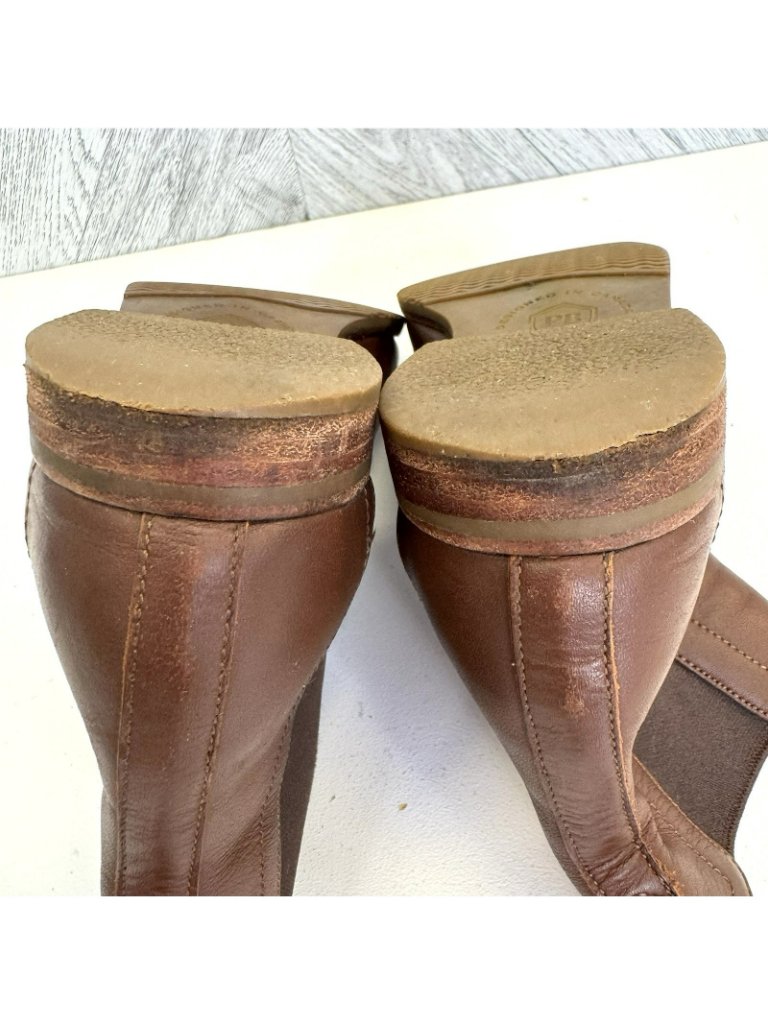 Poppy Barley Chelsea Boots Womens Size 6 Brown Leather Pull On Ankle — image 8 of 8